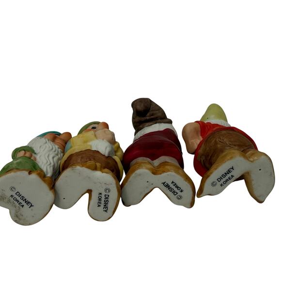 Vintage Disney Snow White Dwarfs Figurines Set of 4 Ceramic Korea 3” - Picture 5 of 7
